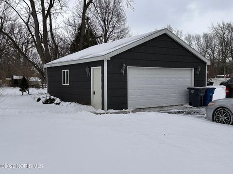 Tiny photo for 1002 Walnut Street, Perrysburg, OH 43551 (MLS # 10003610)
