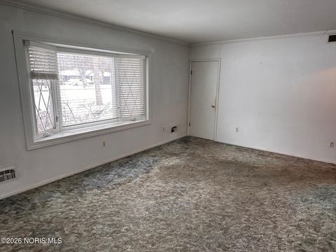 Tiny photo for 1002 Walnut Street, Perrysburg, OH 43551 (MLS # 10003610)