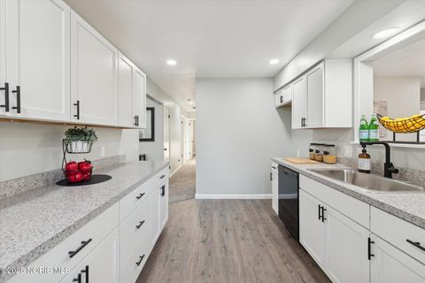 Tiny photo for 827 Saturn Drive, Toledo, OH 43615 (MLS # 10000159)