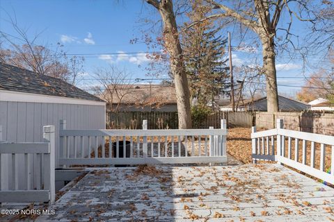 Tiny photo for 5563 Harschel Drive, Toledo, OH 43623 (MLS # 10001730)