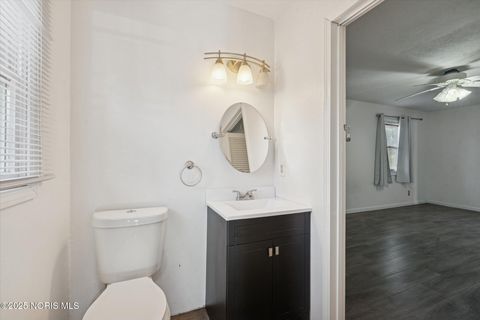 Tiny photo for 5563 Harschel Drive, Toledo, OH 43623 (MLS # 10001730)