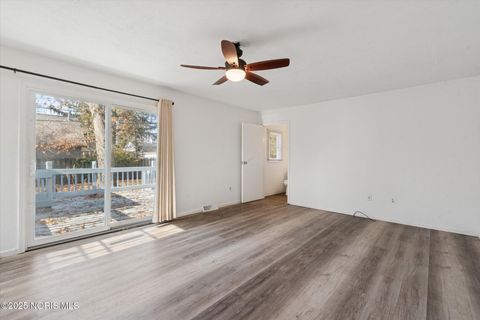 Tiny photo for 5563 Harschel Drive, Toledo, OH 43623 (MLS # 10001730)