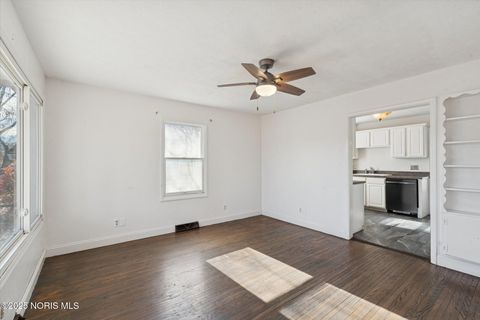 Tiny photo for 5563 Harschel Drive, Toledo, OH 43623 (MLS # 10001730)