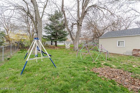 Tiny photo for 4021 Rohr Drive, Toledo, OH 43613 (MLS # 10006384)