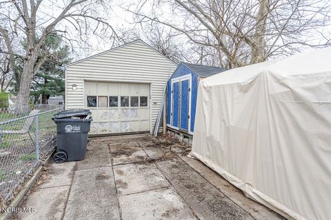 Tiny photo for 4021 Rohr Drive, Toledo, OH 43613 (MLS # 10006384)