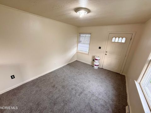 Tiny photo for 3124 N Erie Street, Toledo, OH 43611 (MLS # 10006169)