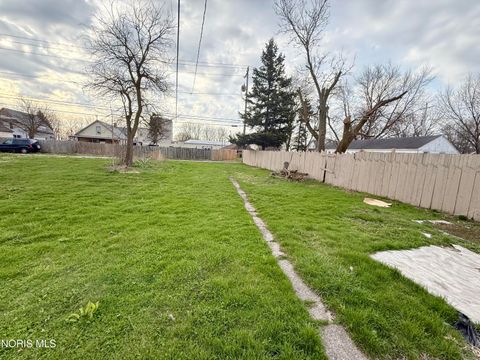 Tiny photo for 3124 N Erie Street, Toledo, OH 43611 (MLS # 10006169)