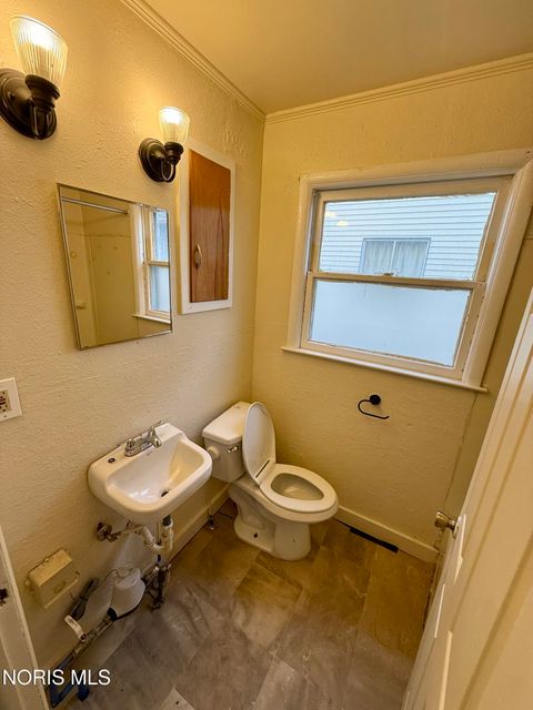 Tiny photo for 3124 N Erie Street, Toledo, OH 43611 (MLS # 10006169)