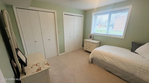 Tiny photo for 707 Nickie Lane, Fostoria, OH 44830 (MLS # 10002118)