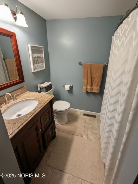 Tiny photo for 707 Nickie Lane, Fostoria, OH 44830 (MLS # 10002118)