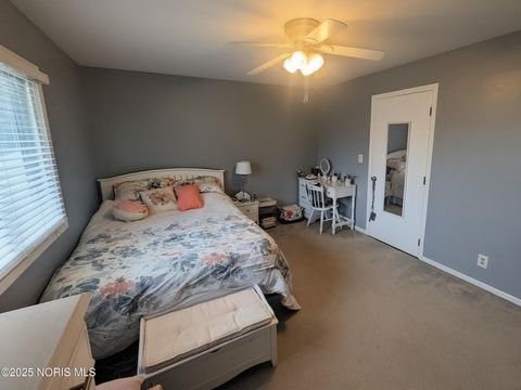 Tiny photo for 707 Nickie Lane, Fostoria, OH 44830 (MLS # 10002118)