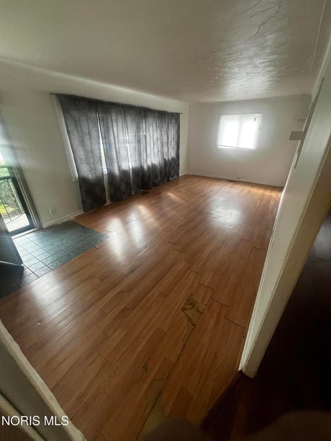 Tiny photo for 115 Independence Road, Toledo, OH 43607 (MLS # 10013344)