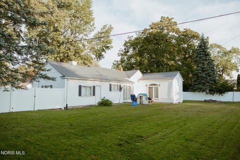 Tiny photo for 226 Spencer Drive, Van Wert, OH 45891 (MLS # 10013650)