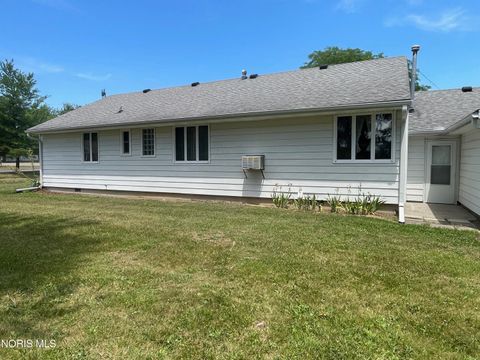 Tiny photo for 1704 E High Street, Bryan, OH 43506 (MLS # 10010138)