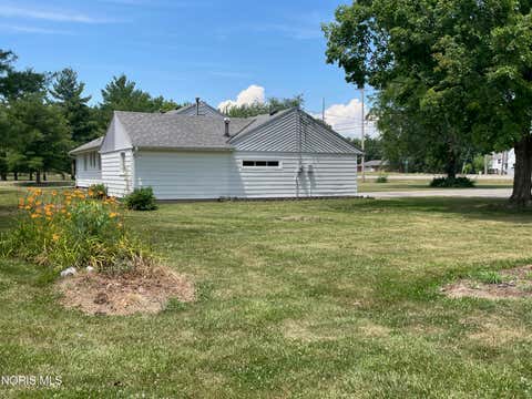 Tiny photo for 1704 E High Street, Bryan, OH 43506 (MLS # 10010138)