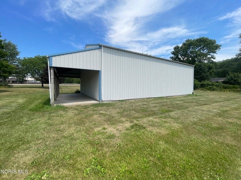Tiny photo for 1704 E High Street, Bryan, OH 43506 (MLS # 10010138)