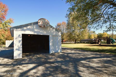 Tiny photo for 10006 Laplante Road, Monclova, OH 43542 (MLS # 10001005)