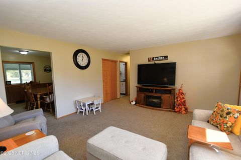 Tiny photo for 10006 Laplante Road, Monclova, OH 43542 (MLS # 10001005)