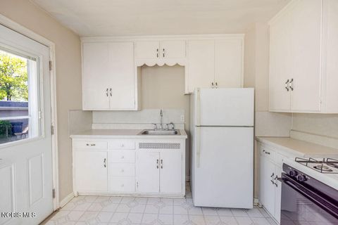 Tiny photo for 644 Southover Road, Toledo, OH 43612 (MLS # 10007564)