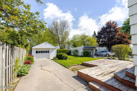 Tiny photo for 644 Southover Road, Toledo, OH 43612 (MLS # 10007564)