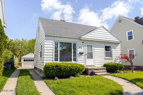 Tiny photo for 644 Southover Road, Toledo, OH 43612 (MLS # 10007564)