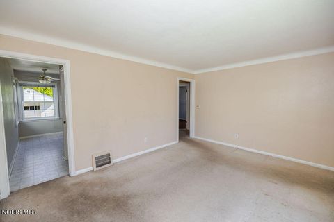 Tiny photo for 644 Southover Road, Toledo, OH 43612 (MLS # 10007564)
