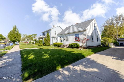 Tiny photo for 644 Southover Road, Toledo, OH 43612 (MLS # 10007564)