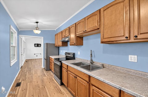 Tiny photo for 2239 Pickle Road, Oregon, OH 43616 (MLS # 10014866)