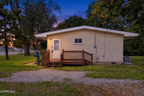 Photo of 2239 Pickle Road, Oregon, OH 43616 (MLS # 10014866)