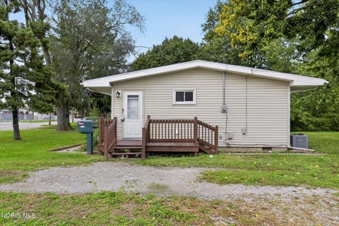Tiny photo for 2239 Pickle Road, Oregon, OH 43616 (MLS # 10014866)