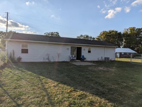 Tiny photo for 240 N Eleventh St. Street, Leipsic, OH 45856 (MLS # 10000151)