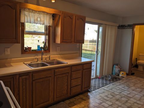 Tiny photo for 240 N Eleventh St. Street, Leipsic, OH 45856 (MLS # 10000151)