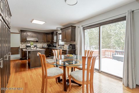 Tiny photo for 8241 Bucks Run Court, Toledo, OH 43617 (MLS # 10003276)