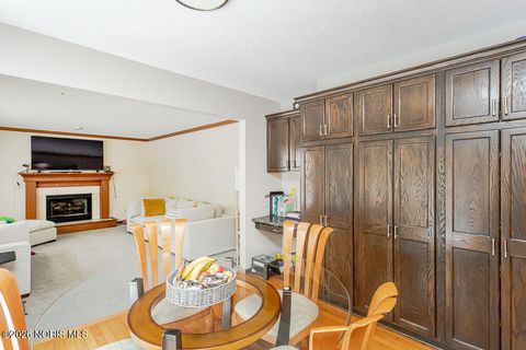 Tiny photo for 8241 Bucks Run Court, Toledo, OH 43617 (MLS # 10003276)