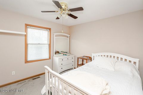 Tiny photo for 8241 Bucks Run Court, Toledo, OH 43617 (MLS # 10003276)