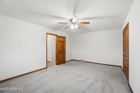 Tiny photo for 1417 Devonshire Street, Bowling Green, OH 43402 (MLS # 10002630)