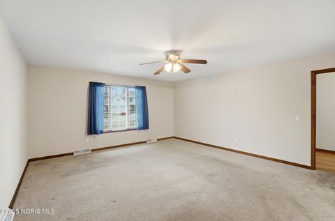 Tiny photo for 1417 Devonshire Street, Bowling Green, OH 43402 (MLS # 10002630)