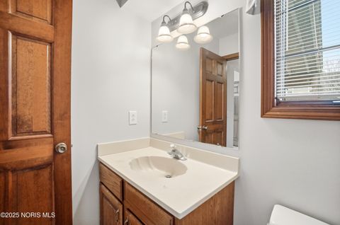 Tiny photo for 1417 Devonshire Street, Bowling Green, OH 43402 (MLS # 10002630)