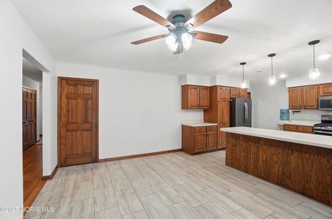 Tiny photo for 1417 Devonshire Street, Bowling Green, OH 43402 (MLS # 10002630)