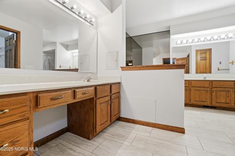 Tiny photo for 1417 Devonshire Street, Bowling Green, OH 43402 (MLS # 10002630)