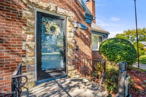 Tiny photo for 4536 N May Avenue, Toledo, OH 43614 (MLS # 10014354)