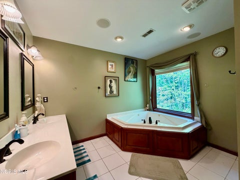 Tiny photo for 1710 Stonemore Drive, Defiance, OH 43512 (MLS # 10009964)