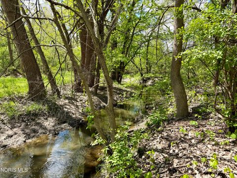 Tiny photo for 2601 Mechanic Street, Oregon, OH 43616 (MLS # 10007092)