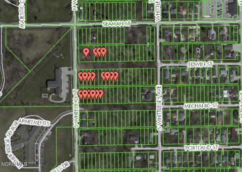 Tiny photo for 2601 Mechanic Street, Oregon, OH 43616 (MLS # 10007092)
