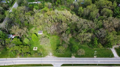 Tiny photo for 2601 Mechanic Street, Oregon, OH 43616 (MLS # 10007092)