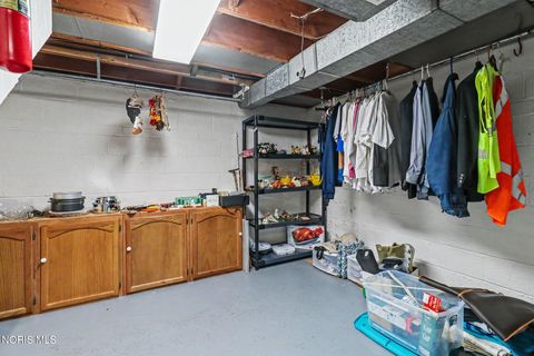 Tiny photo for 2425 River Road, Maumee, OH 43537 (MLS # 10007587)