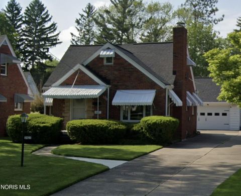 Photo of 2425 River Road, Maumee, OH 43537 (MLS # 10007587)
