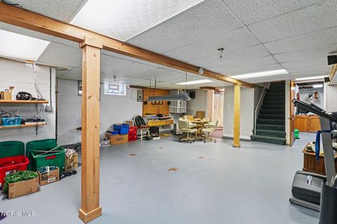 Tiny photo for 2425 River Road, Maumee, OH 43537 (MLS # 10007587)