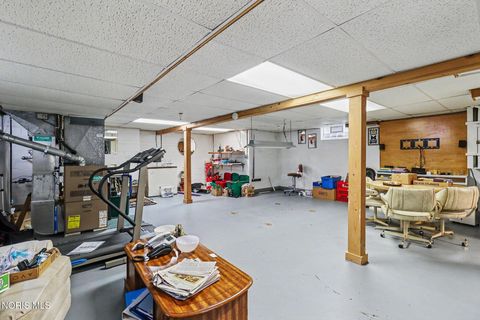 Tiny photo for 2425 River Road, Maumee, OH 43537 (MLS # 10007587)