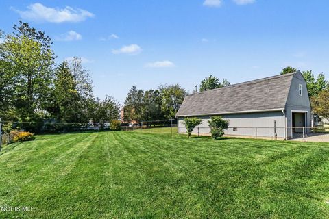 Tiny photo for 2425 River Road, Maumee, OH 43537 (MLS # 10007587)